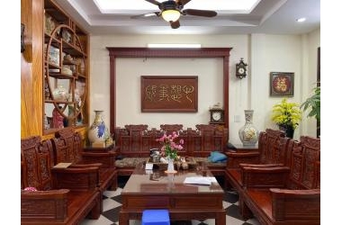 Bán Nhà  Ngõ 89 Lạc Long Quân, Dt 56m2x4 Tầng,2 Thoáng giá chỉ 4,5 tỷ.